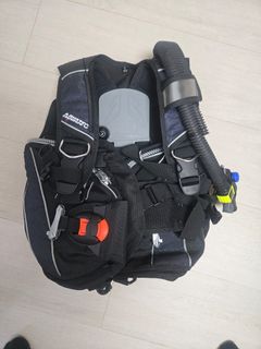 （分類：）位於 。 由 trysonson 提交（商品編號 1400155782，圖片 1）。簡介： 。