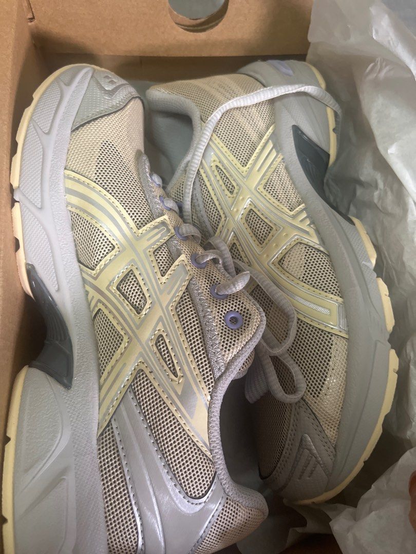 Asics Gel 1130 Sneakers - Beige Grey (Category: Sneakers) located in Singapore. Submitted by maybetodaynow (Listing ID 1400059192, Image 3). Description: EU 37.5 BRAND NEW - Asics Gel-1090 sneakers by Kiko Kostadinov - Neutral beige and grey colorway - Comes with original box - Comfortable and fashionable - Perfect for everyday wear or light exercise.