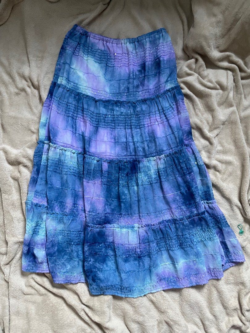 Beaded Tie-dye Tiered Skirt (Category: Skirts) located in Rizal. Submitted by declutterwsky (Listing ID 1400090238, Image 2). Description: .