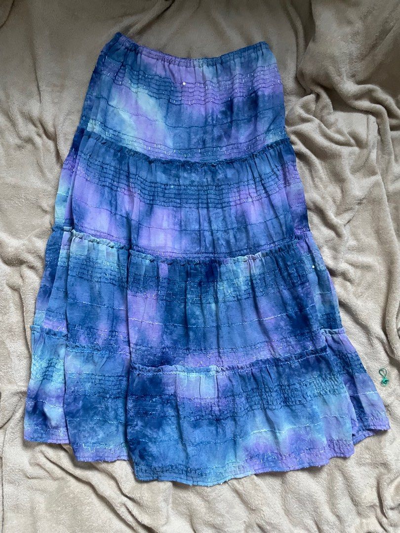 Beaded Tie-dye Tiered Skirt (Category: Skirts) located in Rizal. Submitted by declutterwsky (Listing ID 1400090238, Image 1). Description: .