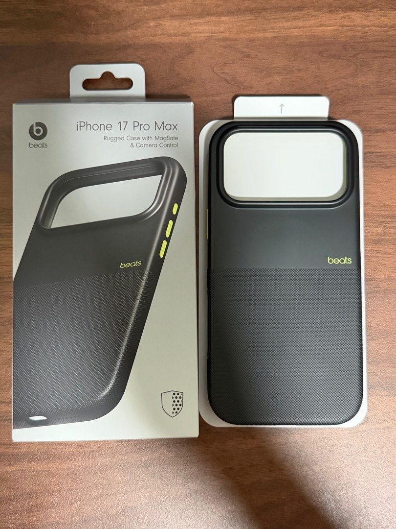 Beats iPhone 17 Pro Max Rugged Case with MagSafe, Mobile Phones