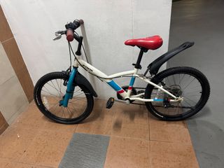 (Category: ) located in . Submitted by polygonbikes (Listing ID 1400128706, Image 1). Description: .
