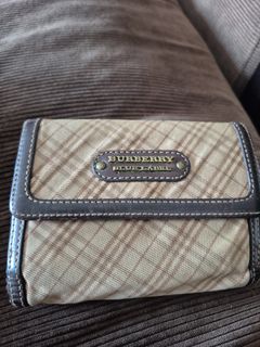 (Category: ) located in . Submitted by joyfulshopsss (Listing ID 1400052450, Image 1). Description: .