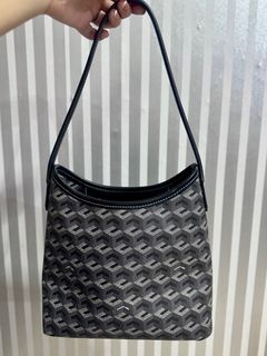 (Kategori: ) berada di . Dikirim oleh prelovedvicka (ID iklan 1400178353, Gambar 1). Deskripsi: .