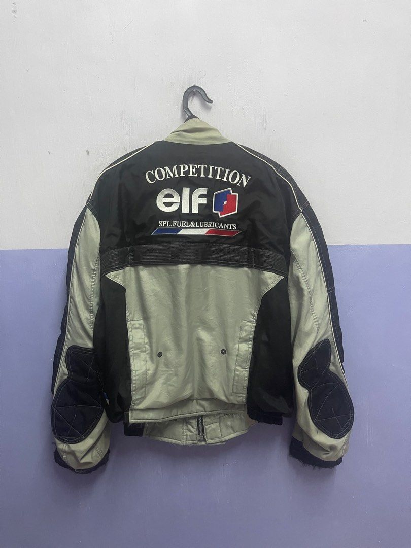 Elf Jacket (Category: Coats, Jackets and Outerwear) located in Kota Bharu. Submitted by sellclothesandbag (Listing ID 1400131722, Image 2). Description: p 25.5 L 26 bhgian lengan kena jahit sahaja / ada kesan kegunaan / kotoran manja perlu cuci size L grey color.
