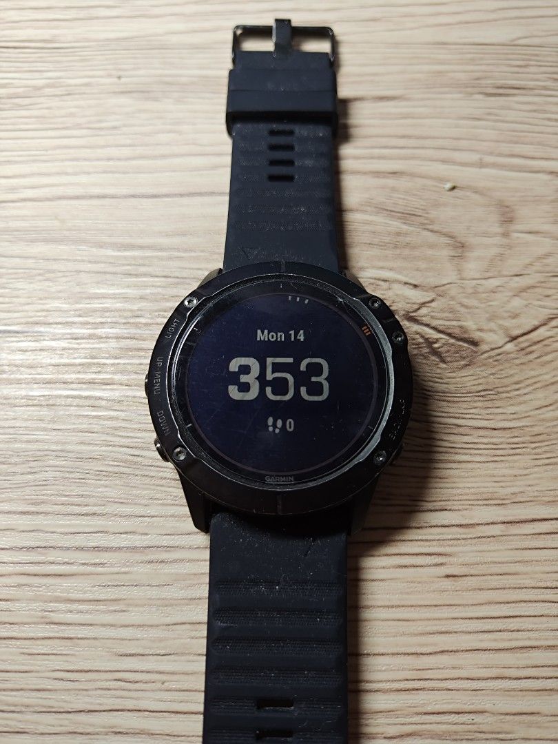 Garmin Fenix 6X Pro Solar Smartwatch (Category: Wearables & Smart Watches) located in Paranaque City. Submitted by ajaa888 (Listing ID 1400133474, Image 3). Description: RUSH! For sale or Swap Garmin 6X Pro Solar Titanium Selling it for only 16,499 Inclusions: Charging Cable Black Silicone strap (quick fit) Cyan Blue Silicone strap (quick fit) Issue: may small crack sa upper right (please see picture for reference) It doesn't affect the performan