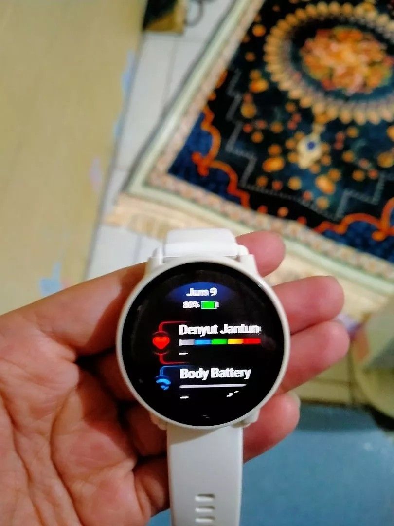 Garmin Vivoactive Smartwatch GPS