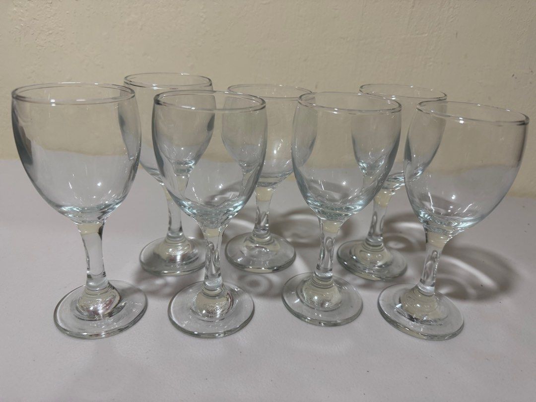 Glassware Set (Category: Other Kitchenware & Tableware) located in Quezon City. Submitted by sj35452 (Listing ID 1400098141, Image 1). Description: .