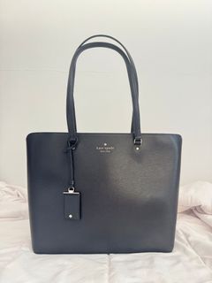 （分類：）位於 。 由 declutterwithr_x 提交（商品編號 1400041993，圖片 1）。簡介： 。