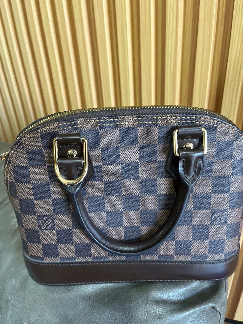 Louis Vuitton Alma BB bag no strap (Category: Luxury Bags & Wallets) located in Quezon City. Submitted by andrea11171999 (Listing ID 1400100242, Image 2). Description: .