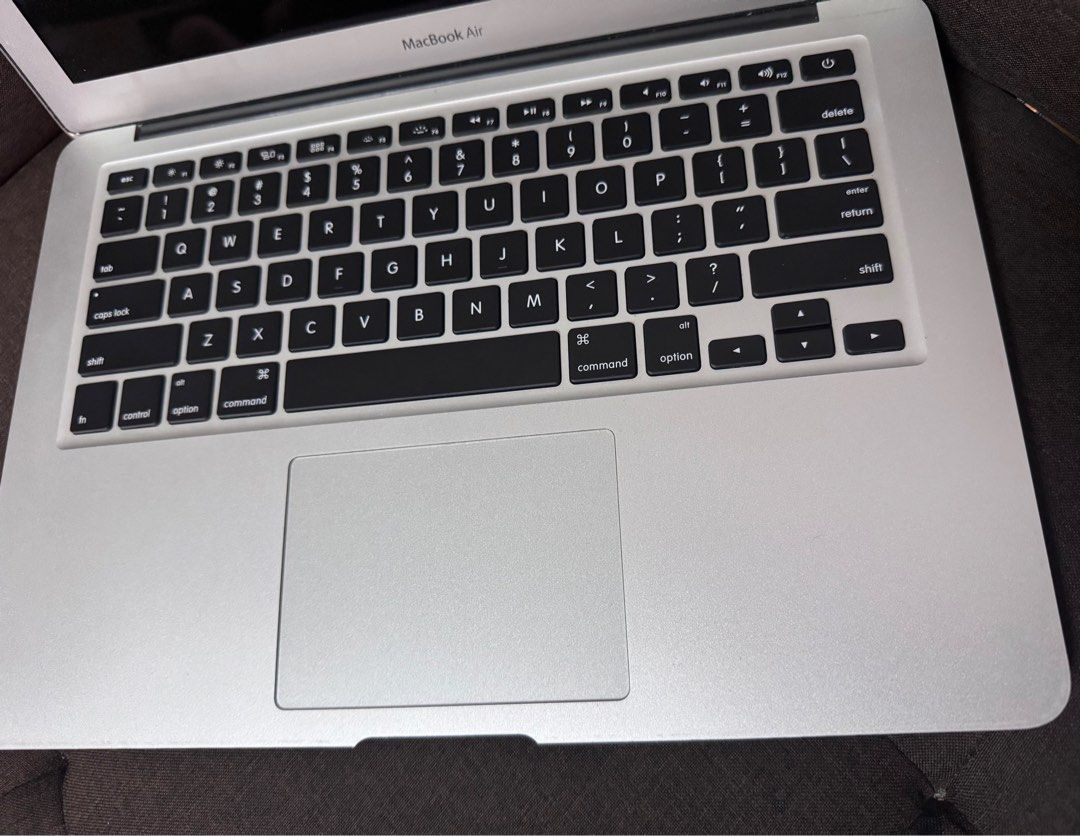 Macbook Air (Category: Laptops & Notebooks) located in Makati City. Submitted by reignpadz (Listing ID 1400196711, Image 3). Description: Macbook Air Model A1466 Newly replaced keypads Battery replaced (3months ago) Charger included No box Selling as is, where is Buy at your own risk .