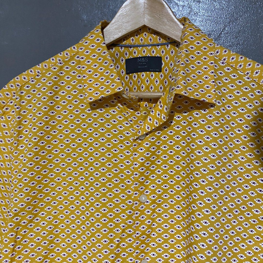 Mark and Spencer Polo (Category: Tshirts & Polo Shirts ) located in Malaybalay. Submitted by mattokit21 (Listing ID 1400173484, Image 2). Description: Mark and Spencer 22x28.5 L-XL Color rate 9.9/10 Condition 9.9/10 499.