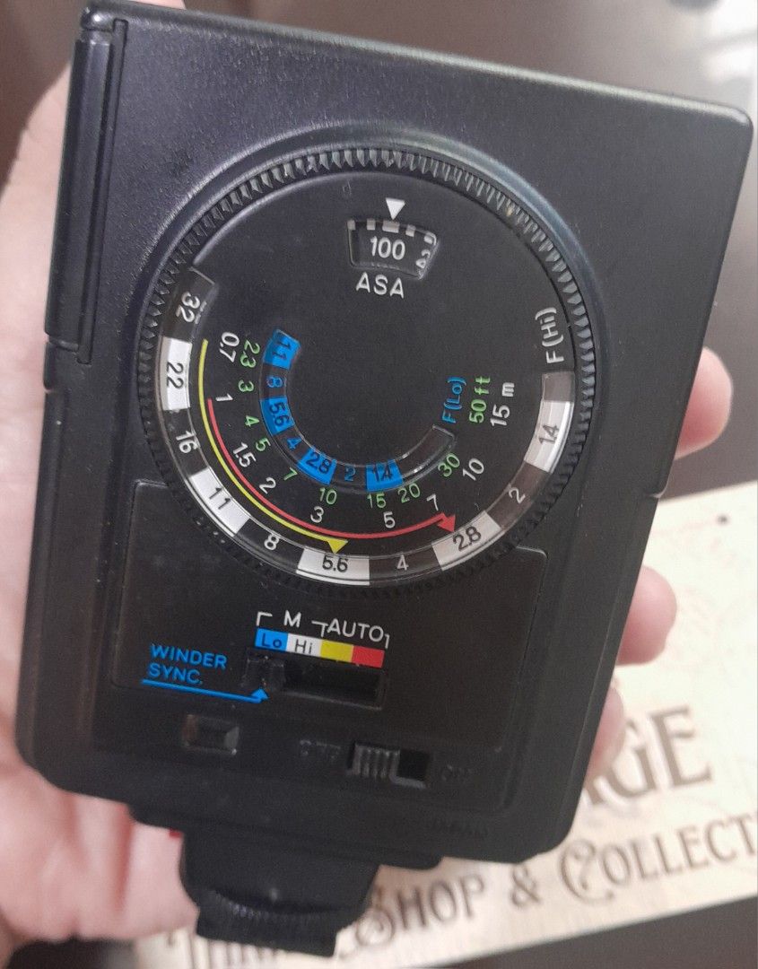 Minolta Auto 200X Flash (Category: Flashes) located in Las Pinas. Submitted by 84vintage (Listing ID 1400023408, Image 3). Description: Actual photos posted. Please examine them carefully as they are part of the description. 📌 MUST READ Before Dealing with us 📌 ⚠️Price is posted. No lowballs please. ⚠️Vintage items are only sold As Is Where Is. If you want new items without any flaws, you can buy at the mall. Please manage your expectations. ⚠️