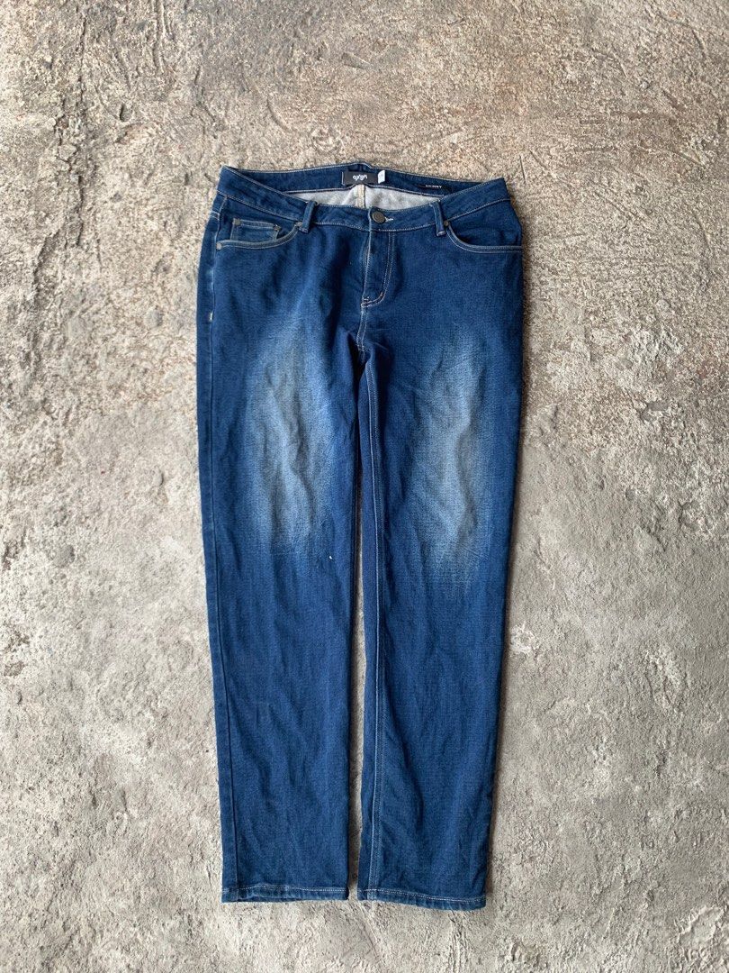 Oxygen Skinny Jeans - Size 30-32 (Category: Jeans) located in Cavite. Submitted by aronthrift_ (Listing ID 1400116429, Image 1). Description: size 30- 32 length: 38 inch leg opening: 11 inch no issue✅ excellent condition✅ color rate: 10/10 with tags✅ washtags✅ not overused✅ hindi galing ukay!.