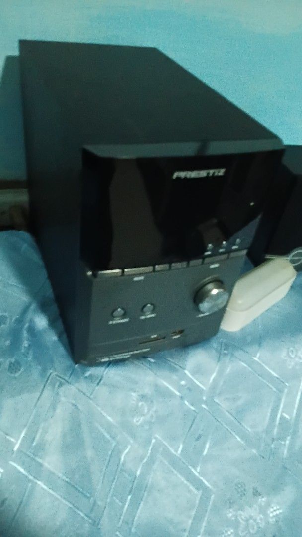Preztiz HT-3502L Multimedia Speaker (Category: Soundbars, Speakers & Amplifiers) located in Marikina City. Submitted by itan08 (Listing ID 1400135337, Image 1). Description: hindi masyado nagagamit kaya benta nalang cainra marikina location pwde ri. lalamove nyo nalng.