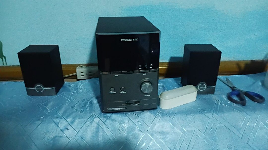 Preztiz HT-3502L Multimedia Speaker (Category: Soundbars, Speakers & Amplifiers) located in Marikina City. Submitted by itan08 (Listing ID 1400135337, Image 2). Description: hindi masyado nagagamit kaya benta nalang cainra marikina location pwde ri. lalamove nyo nalng.