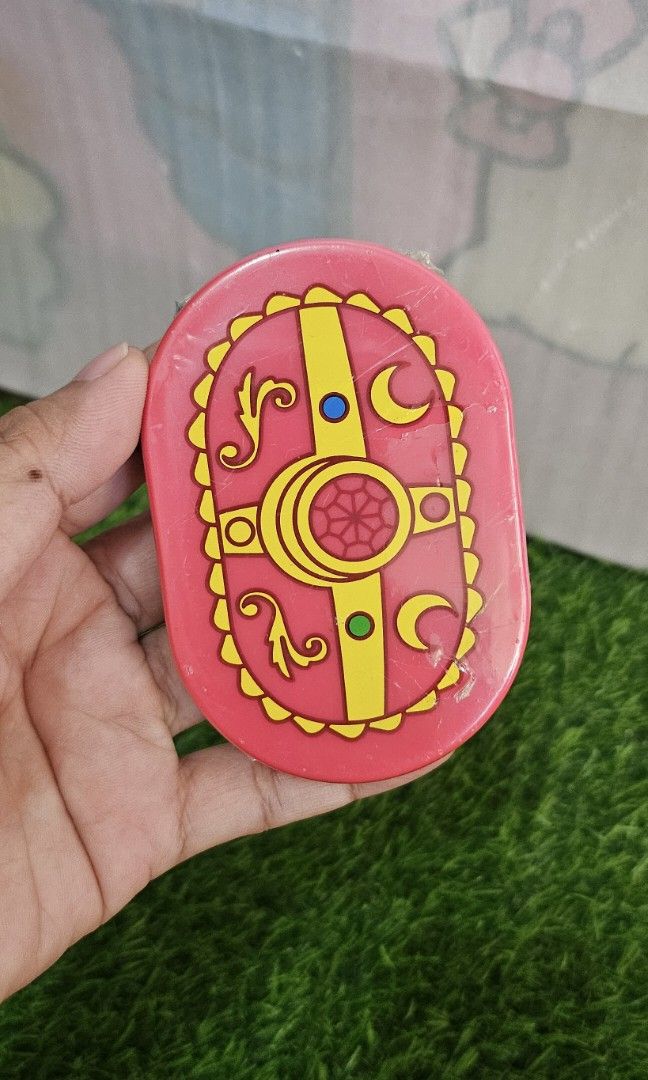 Sailormoon mirror & comb (Category: Mirrors) located in Umingan. Submitted by liezelsona48963 (Listing ID 1400135387, Image 2). Description: compact mirror w/ comb sealed mop gcash.