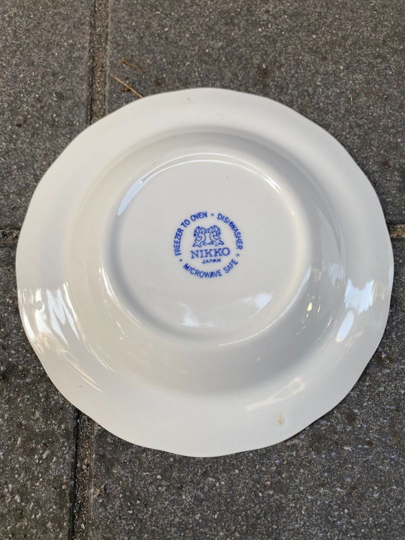 vintage nikko japan small plates 2pcs (Category: Dinnerware & Cutlery) located in Makati City. Submitted by r1property (Listing ID 1400193982, Image 3). Description: SELLING AS SET ONLY Location: Makati City Brand: Nikko Japan plate size: diameter 15.5cm Price: 450php for 2pcs condition: used preloved condition , as is where is , see actual picture on post , no damage , signs of wear and usage **pickup anytime at my makati condo **available until