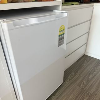 (Category: ) located in . Submitted by pandaaaladeh (Listing ID 1400040677, Image 1). Description: .