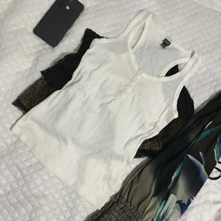 (Category: ) located in . Submitted by dapreloved_ (Listing ID 1400165998, Image 1). Description: .