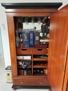 (Category: ) located in . Submitted by perouse (Listing ID 1400037637, Image 1). Description: .