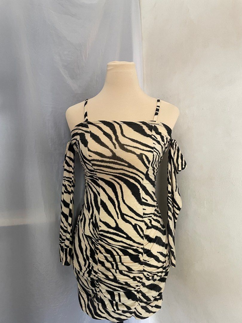 zebra print fitted party dress (Category: Dresses) located in Mabalacat. Submitted by r__3ft (Listing ID 1400069150, Image 1). Description: code: zeze ♡⋆ ⊹ ࣪˖ .ᐟ mine: ₱199 + sf ⋆˚꩜｡ size – small note: handmade piece, please manage expectations 𐔌՞. .՞𐦯 mannequin measurements: 16” | 34” | 27” | 36” .