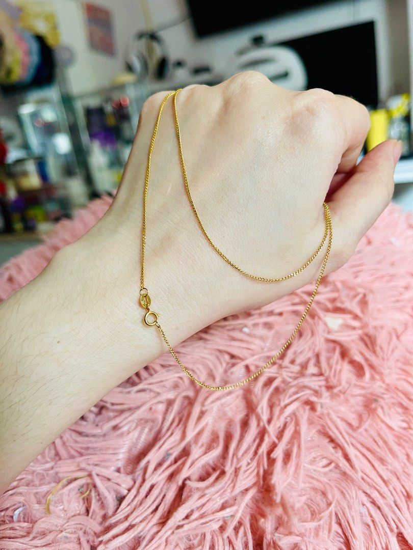 18k Foxtail Gold Chain Necklace (Category: Necklaces) located in Caloocan City. Submitted by kym333 (Listing ID 1400237827, Image 1). Description: Price is per piece, NOT PER GRAM!! Pakibasa muna tong description and check all photos bago magpm. Wag nang magpm kung walang tiwala, daming dahilan, daming tanong at request ending nganga! Pass sa kwentuhan!! Not Rush, tumataas po price nito habang tumatagal. Nego for sure buyer. 18k saudi Real Gold P
