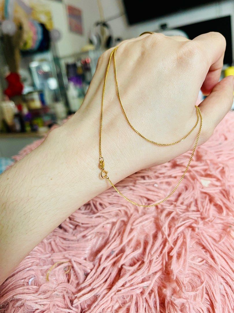 18k Foxtail Gold Chain Necklace (Category: Necklaces) located in Caloocan City. Submitted by kym333 (Listing ID 1400237827, Image 2). Description: Price is per piece, NOT PER GRAM!! Pakibasa muna tong description and check all photos bago magpm. Wag nang magpm kung walang tiwala, daming dahilan, daming tanong at request ending nganga! Pass sa kwentuhan!! Not Rush, tumataas po price nito habang tumatagal. Nego for sure buyer. 18k saudi Real Gold P