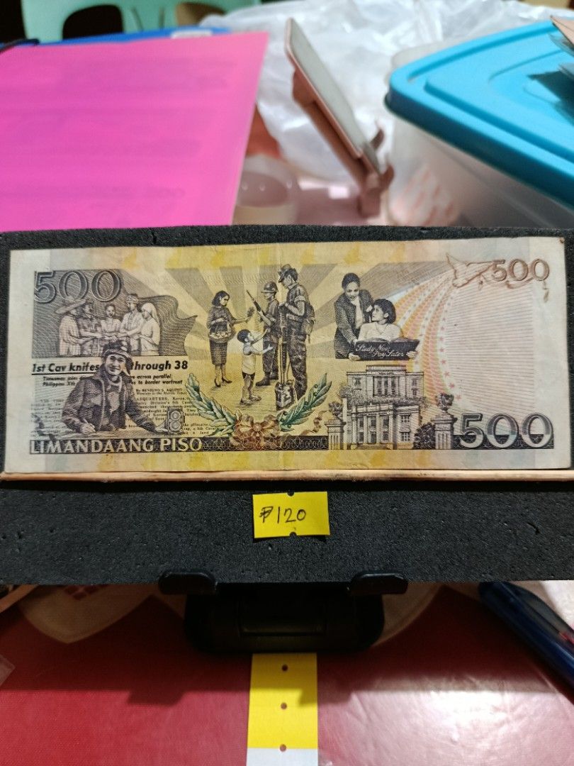 500 pesos bill (Category: Currency) located in Pateros City. Submitted by CaesarCoin (Listing ID 1400352039, Image 2). Description: Price: 120 pesos check nyo serial number Kung ano gusto nyo ang pang huli 90 pesos lng. Fix Price po.. Available gat naka post Additional 150 pesos for shipping JRS Express kahit ilang Coin bilhin 150 pesos lang ang Shipping Payment Method Gcash to Gcash.