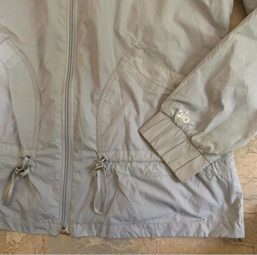 Alo coolfit jacket (Category: Activewear) located in Tarlac. Submitted by closetcleanupsale.ph (Listing ID 1400278567, Image 3). Description: small 21x24” with lining EUC LP POSTED.