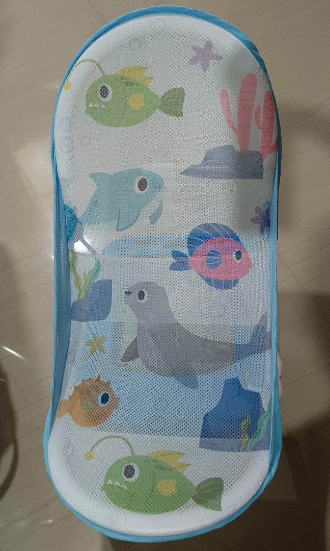 Baby Bather (Category: Bathtub & Bath Accessories) located in Manila. Submitted by swiftstone-1776 (Listing ID 1400370896, Image 2). Description: Actual picture posted..