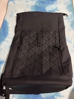 (Category: ) located in . Submitted by dribbling (Listing ID 1400321024, Image 1). Description: .