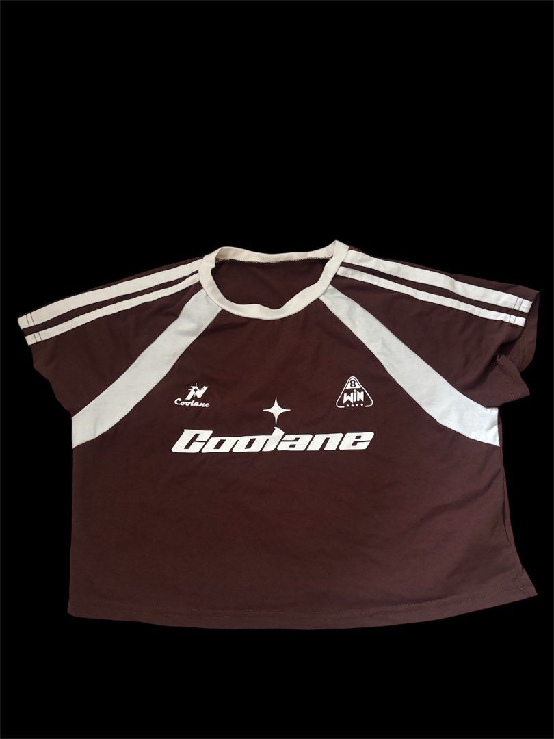 Brown Graphic Crop Top (Category: Shirts) located in Quezon City. Submitted by goodstuffph (Listing ID 1400264677, Image 1). Description: • Used only once • ₱309 pesos original price in Shein.