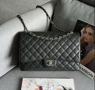 (Category: ) located in . Submitted by luxdesignerbrand (Listing ID 1400344741, Image 1). Description: .