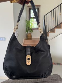 (Category: ) located in . Submitted by buy.and.charm (Listing ID 1400224948, Image 1). Description: .