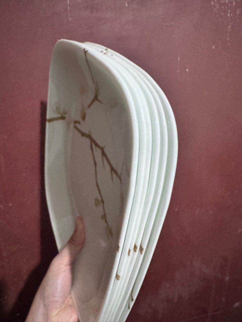 Corelle Cherry Blossom Square Plate (Category: Dinnerware & Cutlery) located in Manila. Submitted by beimma (Listing ID 1400319475, Image 3). Description: Corelle Cherry Blossom Plate 10.25" or 26 cm Available qty is 6 pcs.
