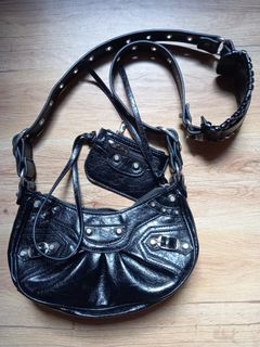 (Category: ) located in . Submitted by brandsforless88 (Listing ID 1400207207, Image 1). Description: .