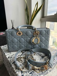 (Category: ) located in . Submitted by camellia_fashion (Listing ID 1400315372, Image 1). Description: .