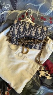 (Category: ) located in . Submitted by yourfavpreloved (Listing ID 1400299451, Image 1). Description: .