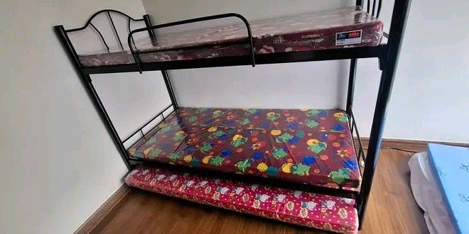 Double Deck Single With Pull Out With Mega Foam 4inch (Category: Bed Frames & Mattresses) located in Manila. Submitted by jhengsellav (Listing ID 1400212321, Image 1). Description: FREE PILLOW 😊 FREE STALLATION COMPLETE ACCESSORIES CASH ON DELIVERY BRAND NEW HEAVY DUTY DIRECT MESSAGE FOR INFO ( zero 9 five 4 tree 3 six eight 8 tree 2).