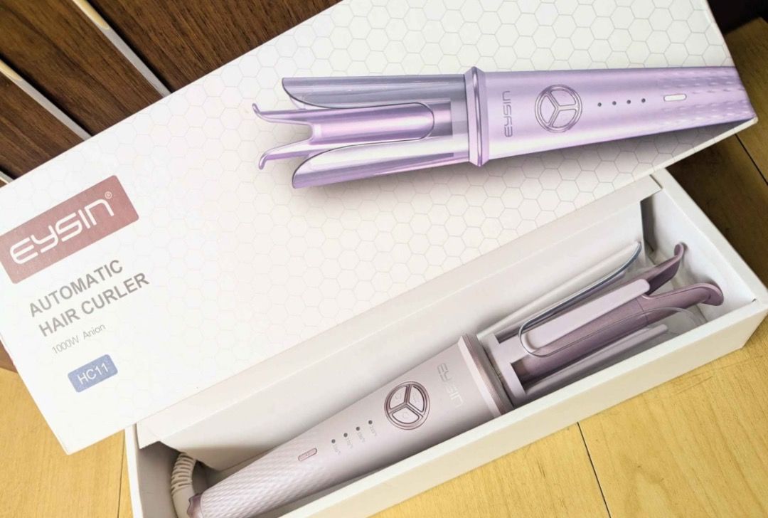 Eysin Automatic Hair Curler HC11 (Category: Hair) located in Caloocan City. Submitted by dang_26 (Listing ID 1400202280, Image 2). Description: - Eysin Automatic Hair Curler HC11 - Powerful 1000W motor - Easy temperature settings with light indicators - Comes with power cord - Includes original box - Stylish light purple color - half the selling price.