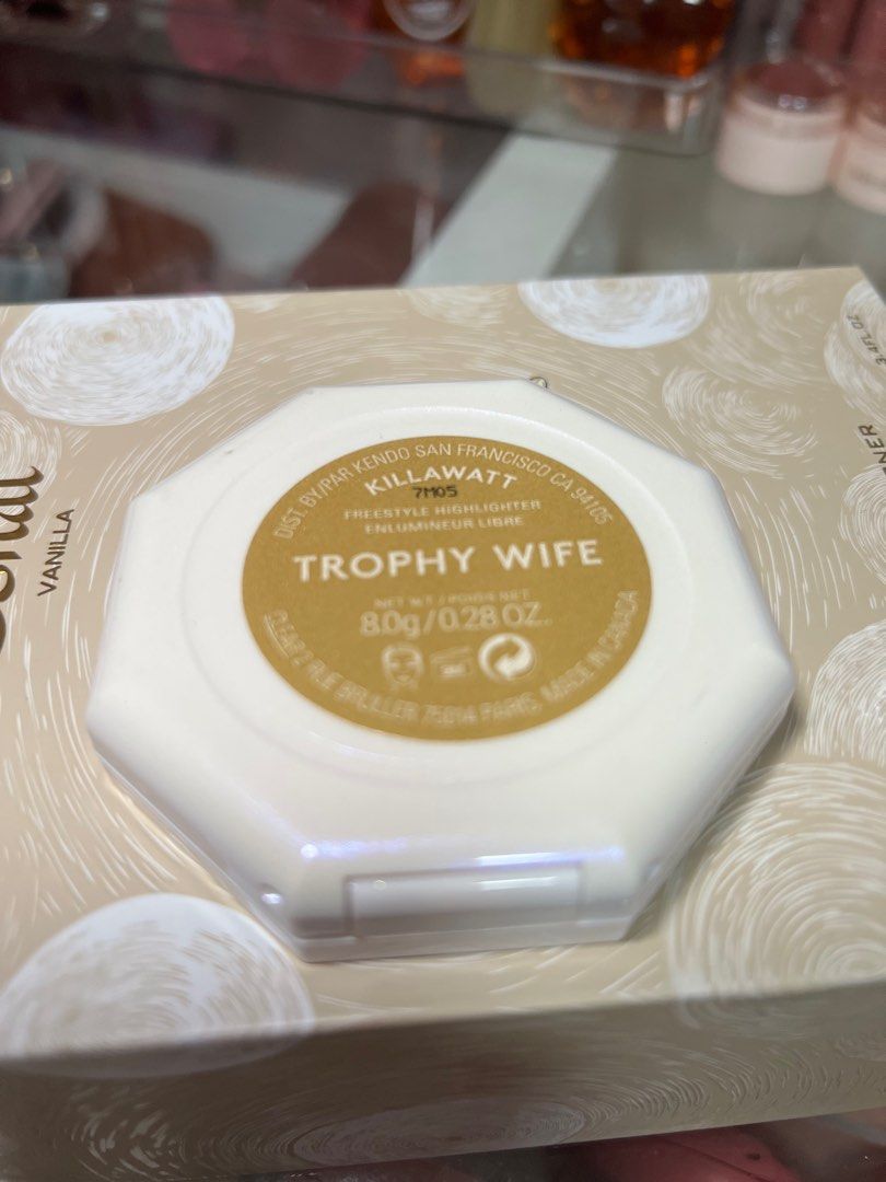 Fenty Beauty Trophy Wife (Category: Makeup) located in Paranaque City. Submitted by wakeupnmakeup.ph (Listing ID 1400378669, Image 3). Description: With box.