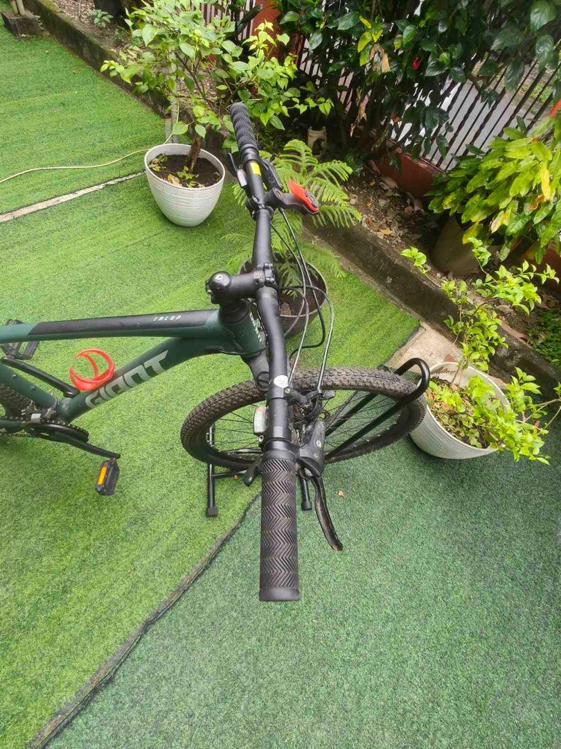 Giant Talon 3 Mountain Bike (Category: Bicycles) located in Muntinlupa City. Submitted by momofsix925 (Listing ID 1400237868, Image 2). Description: Used only 6 times Still new Rrfs: need funds .
