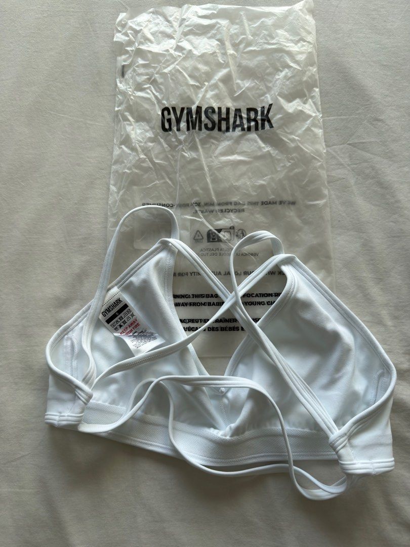 Gymshark Sports Bra (Category: Activewear) located in Pasig City. Submitted by elaisl (Listing ID 1400217529, Image 1). Description: Refer to pictures Size S RFS: Wrong size ** FINAL PRICE **.