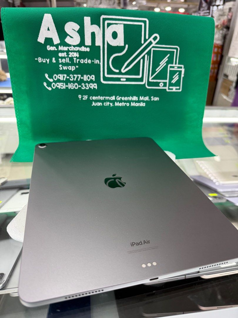 iPad Air M2 13inch 128g WIFI (Category: iPad) located in San Juan City. Submitted by asniebasher (Listing ID 1400261273, Image 1). Description: FOR SALE/SWAP (RFS: BUY&SELL) * iPad Air 13 inch * M2 Chips * 128gig * WiFi only * 98% BH / 196 Cyle count * NO ISSUE * NO REPAIR / HIDDEN ISSUE ❌ No Box F R E E B I E S. ✨ ~ clear case ~ screen protector MODE OF PAYMENT ✔️COD - additional shipping Fee (Check before payment) ✔️ Gcash ✔️ OnlineBanking. MOD
