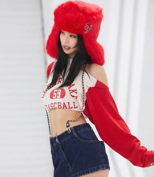 Jennie Blackpink Shutdown Costume (Category: Sets or Coordinates) located in Taguig. Submitted by cee_tee (Listing ID 1400322393, Image 1). Description: - for rent only: P2000 -fits s-m Inclusions: baseball top Head piece.
