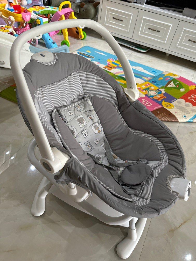 Joie sansa bouncher baby swing in Like New, Bayi Anak