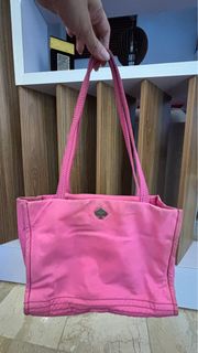 (Kategori: ) berada di . Dikirim oleh goodstuff.mysecondstuff (ID iklan 1400290547, Gambar 1). Deskripsi: .