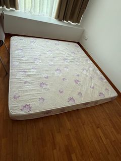 (Category: ) located in . Submitted by pistachio (Listing ID 1400225563, Image 1). Description: .