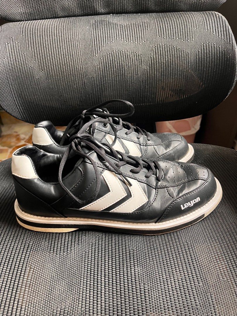 Leyon Bowling Shoes and Bag Set, Sports Equipment, Sports Games